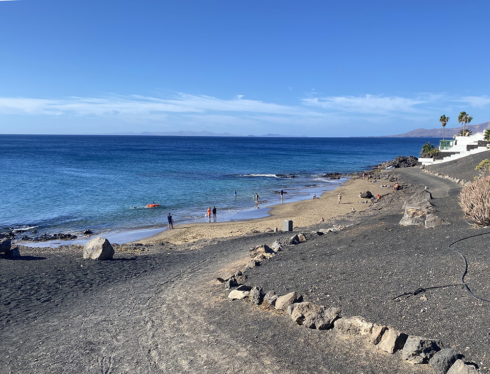 Playa El Barranquilla beach and access path