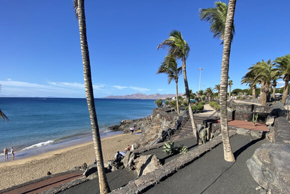 playa vulcano puerto del sand beach