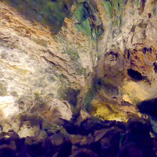 Cueva de los Verdes lava tube detail