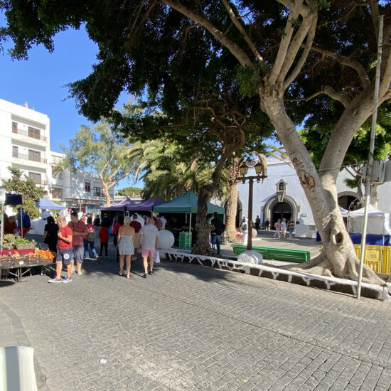 arrecife local produce market lanzarote