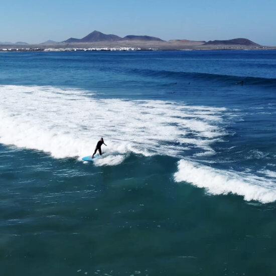 surfing famara beach