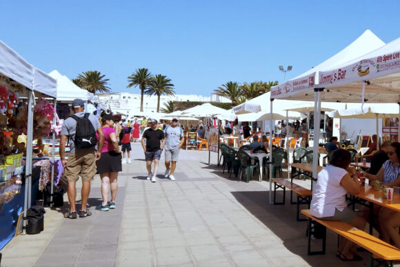 teguise sunday market stalls and food